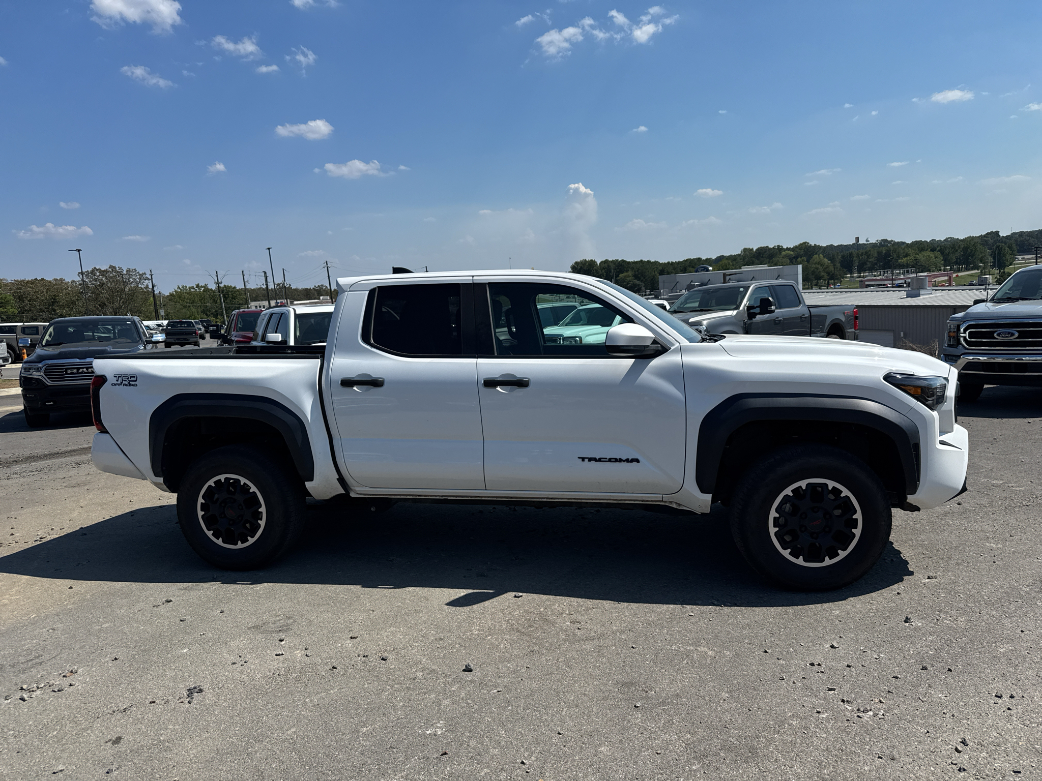 2024 Toyota Tacoma TRD Off Road photo 4