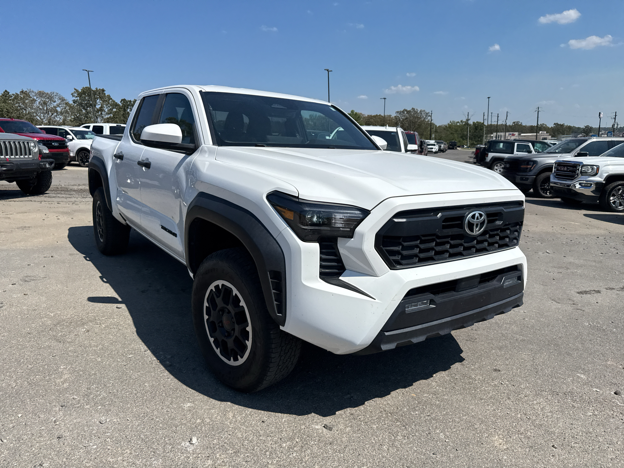2024 Toyota Tacoma TRD Off Road photo 3