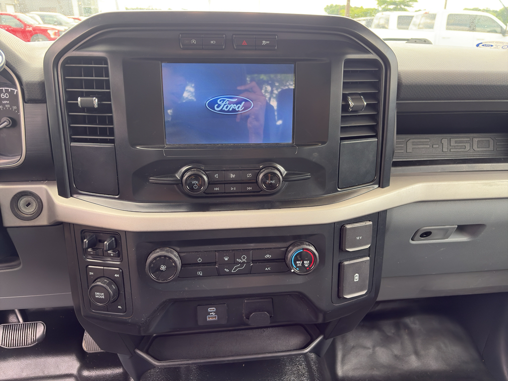 2022 Ford F-150 XL photo 6