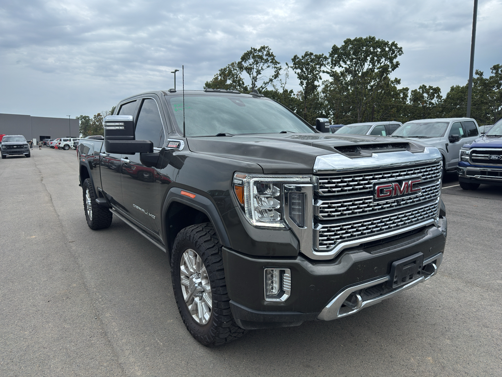 2023 GMC Sierra Denali photo 3
