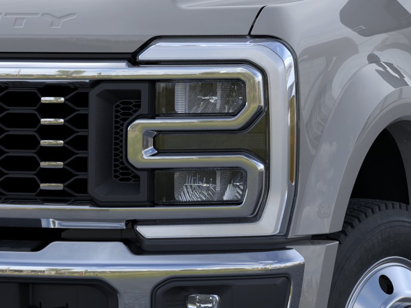 2026 Avalanche Ford Super Duty F-450 DRW LARIAT 4X4 Truck