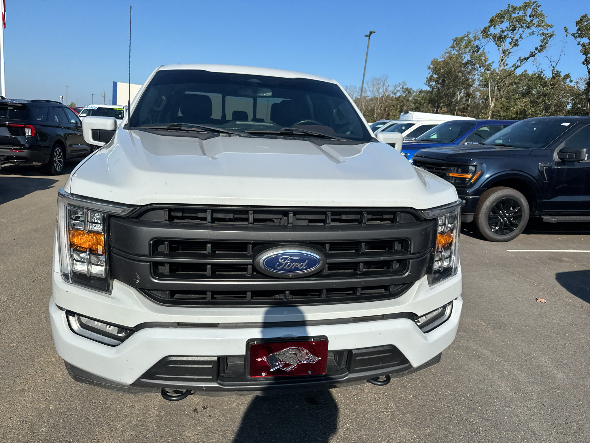 2023 Ford F-150 LARIAT photo 2