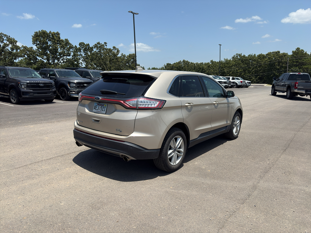 2018 Ford Edge SEL photo 3