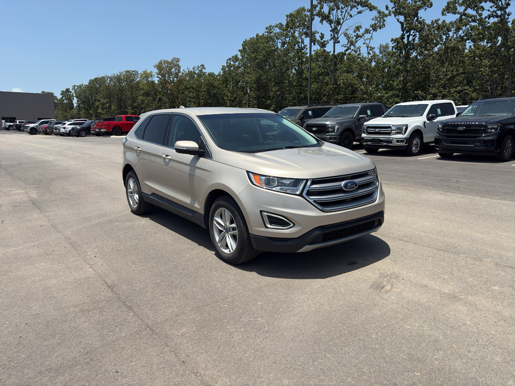 2018 Ford Edge SEL photo 4