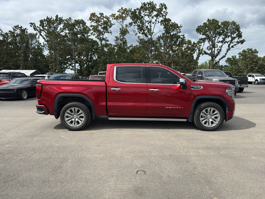2024 GMC Sierra Denali photo 4