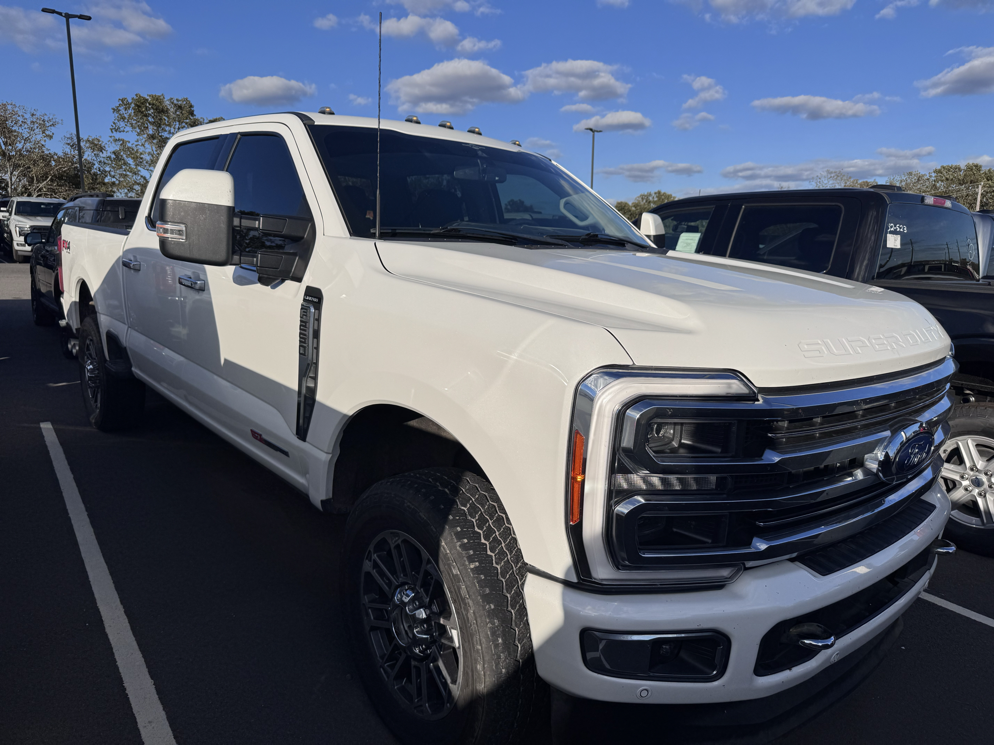 2023 Ford F-250 Limited photo 4