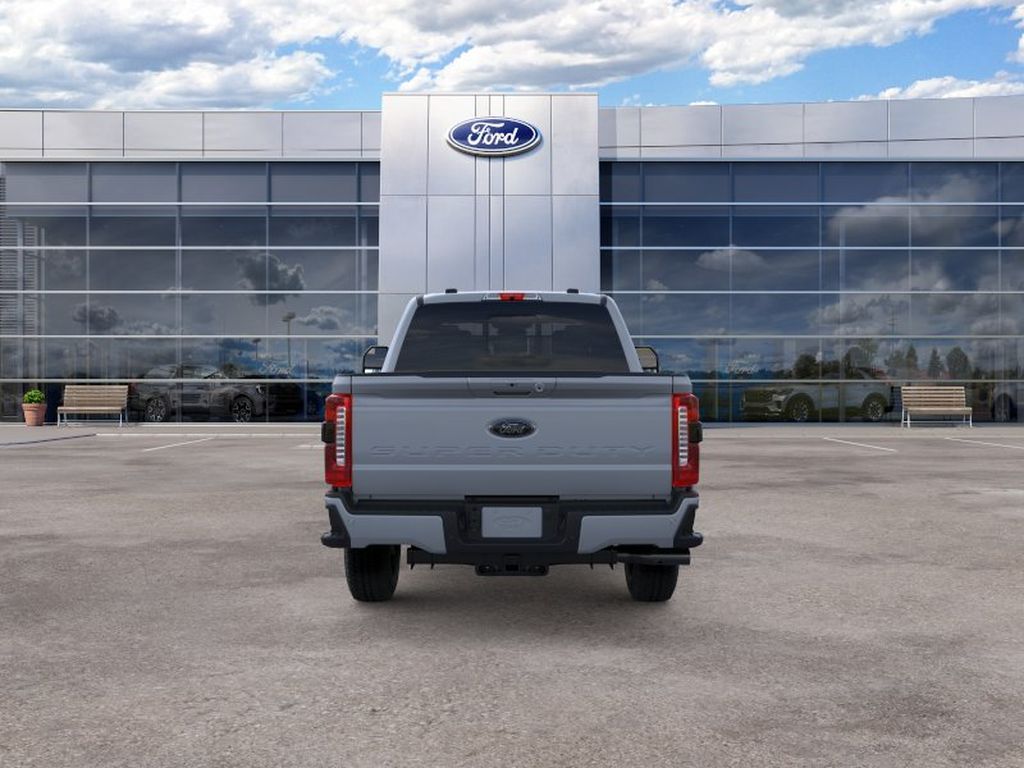 2026 Ford F-250 LARIAT photo 5