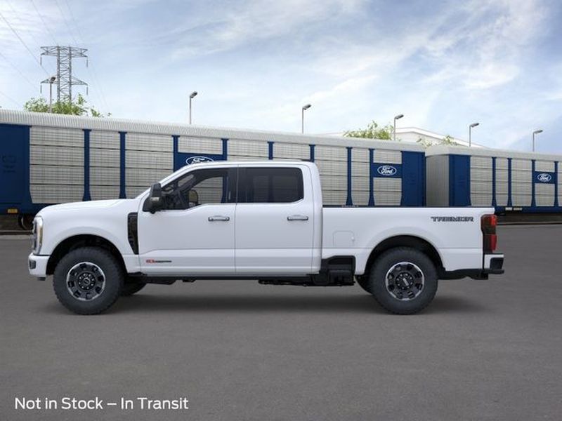 2026 Ford F-250 Platinum photo 3