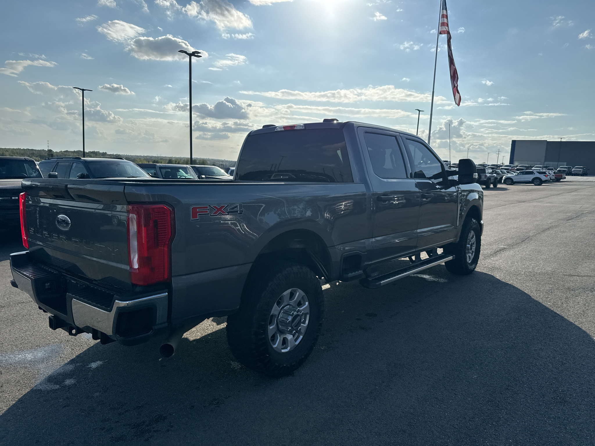 2024 Ford F-250 XLT photo 4