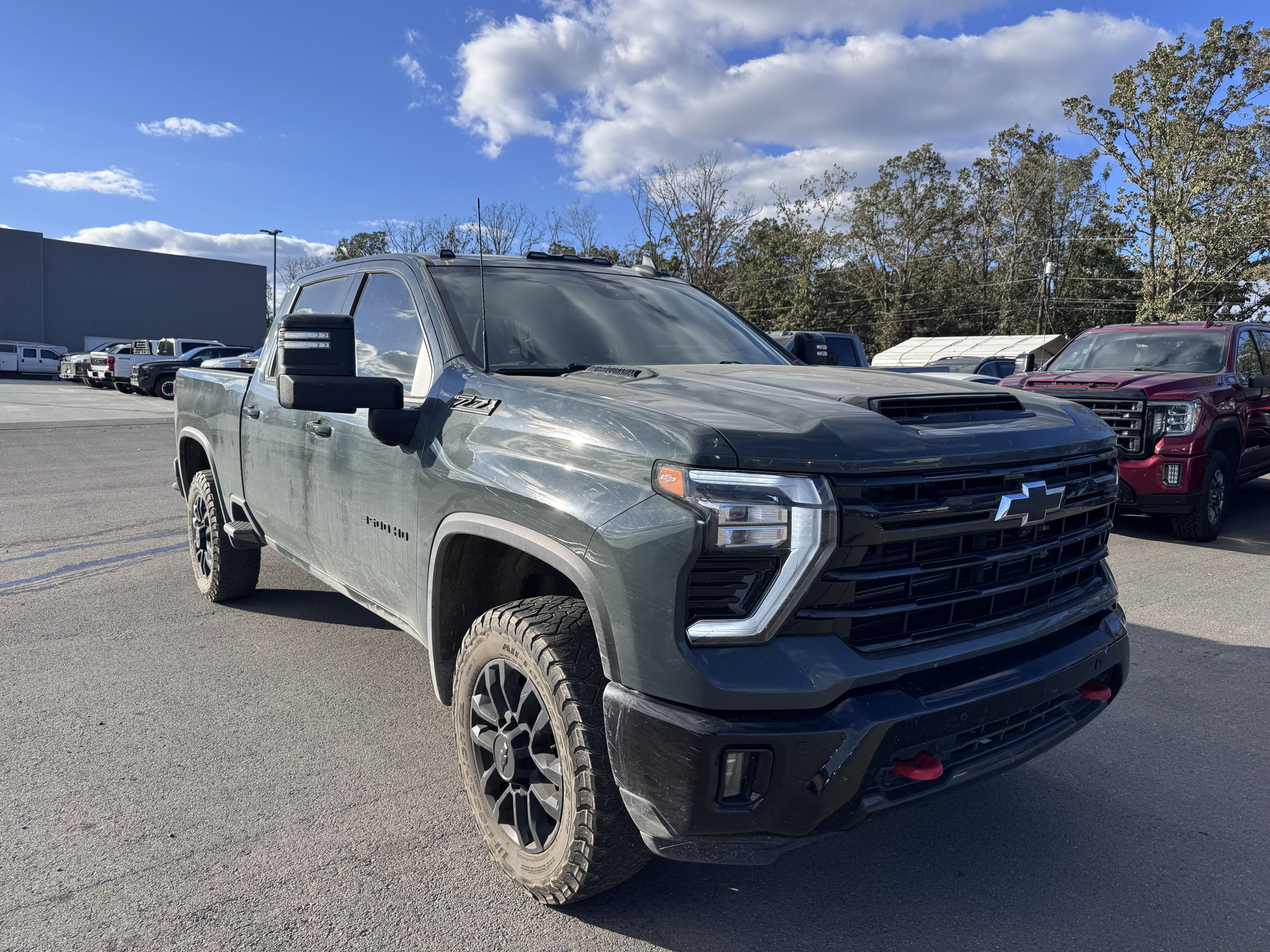 2025 Chevrolet Silverado LTZ photo 3