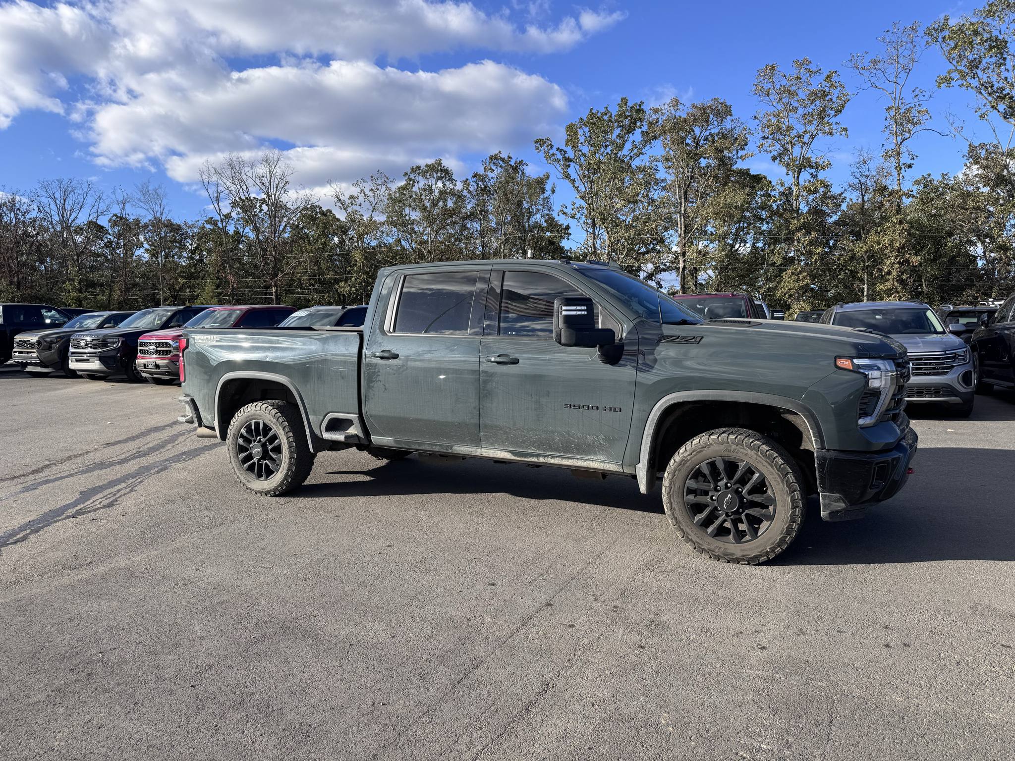 2025 Chevrolet Silverado LTZ photo 4