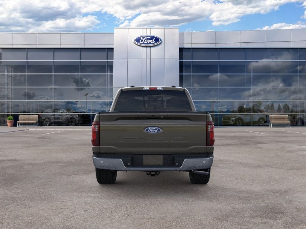 2026 Ford F-150 XLT photo 5