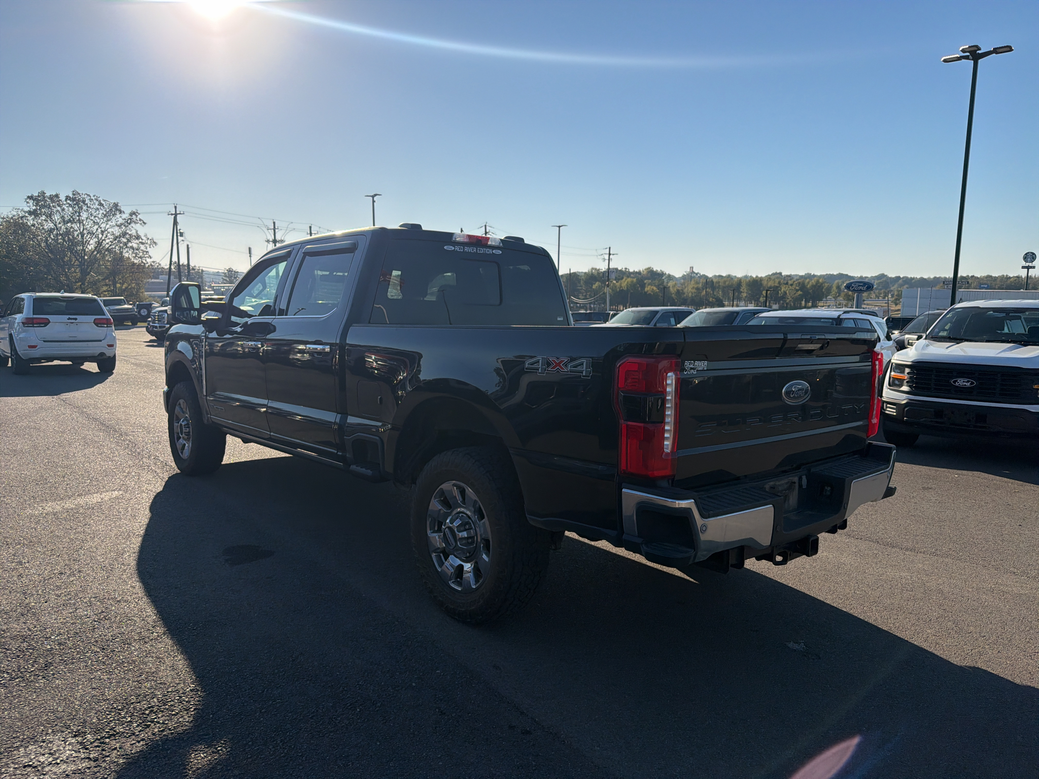 2024 Ford F-350 LARIAT photo 3