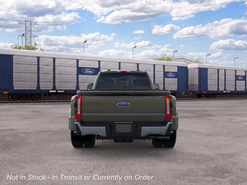 2026 Ford F-350 LARIAT photo 5