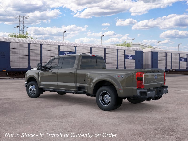 2026 Ford F-350 LARIAT photo 4