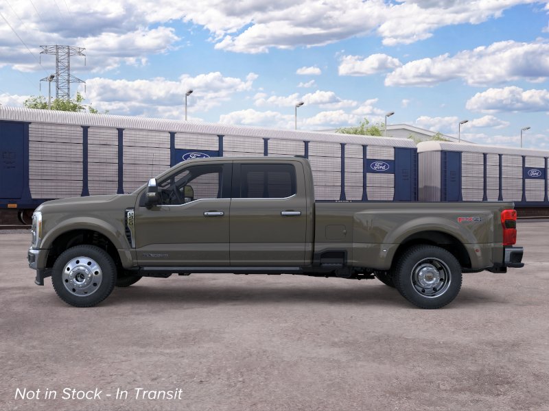 2026 Ford F-450 King Ranch photo 3
