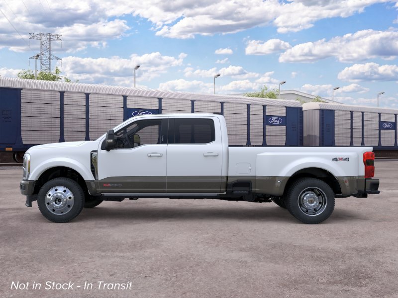 2026 Ford F-450 King Ranch photo 3