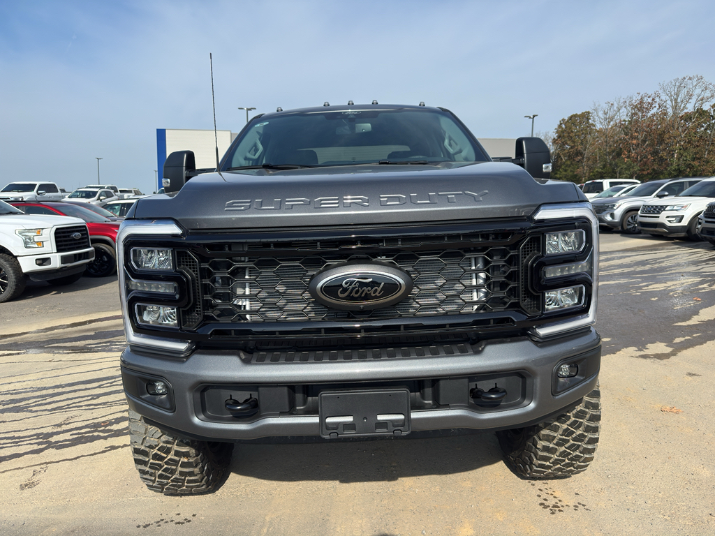 2026 Ford F-250 XLT photo 2