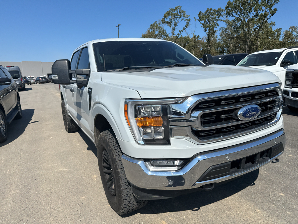 2023 Ford F-150 XLT photo 3