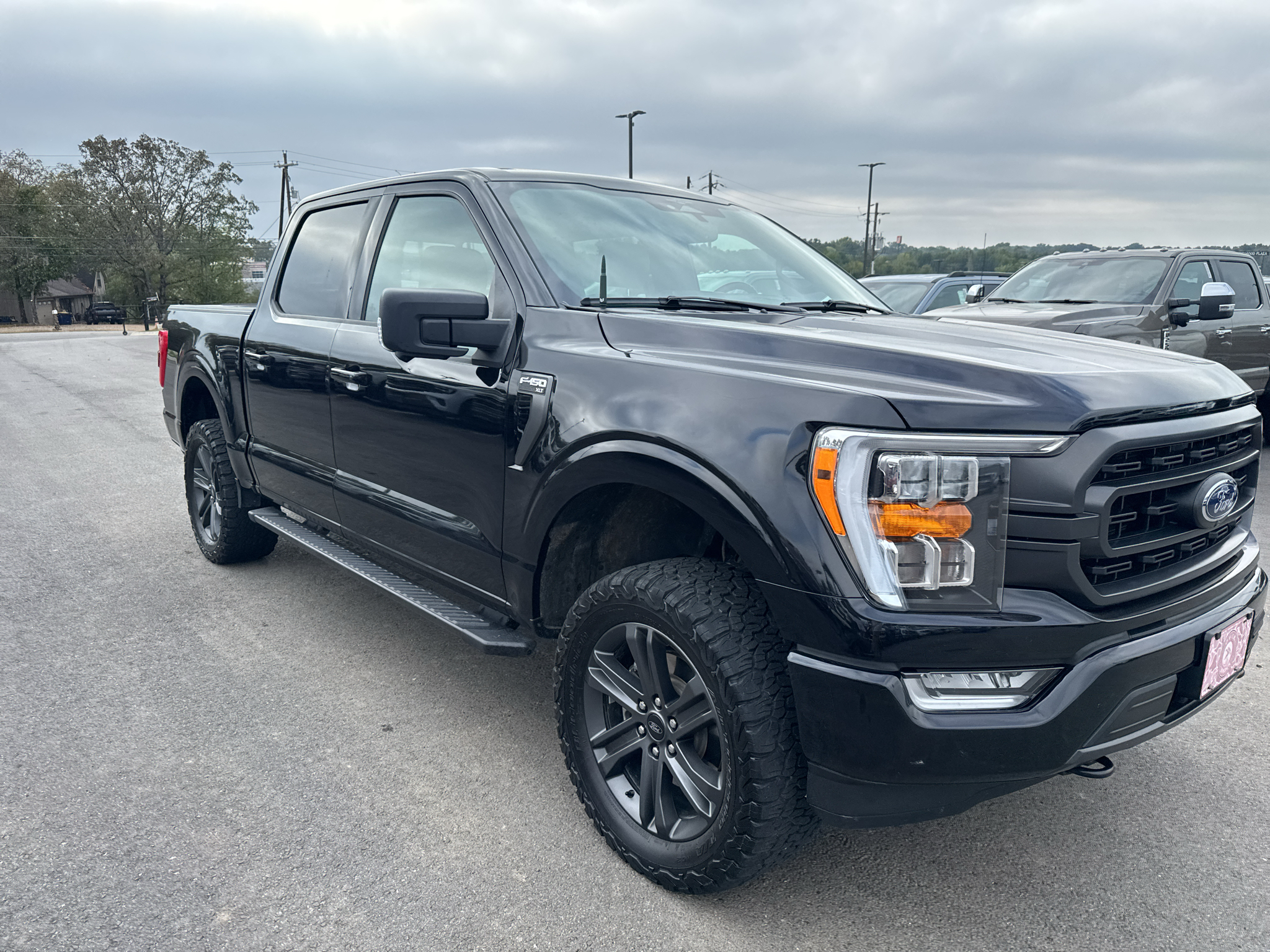 2023 Ford F-150 XLT photo 4