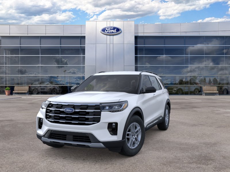 2025 Ford Explorer Active photo 2