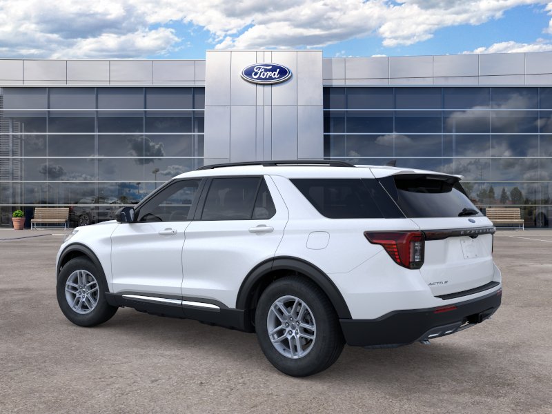 2025 Ford Explorer Active photo 4