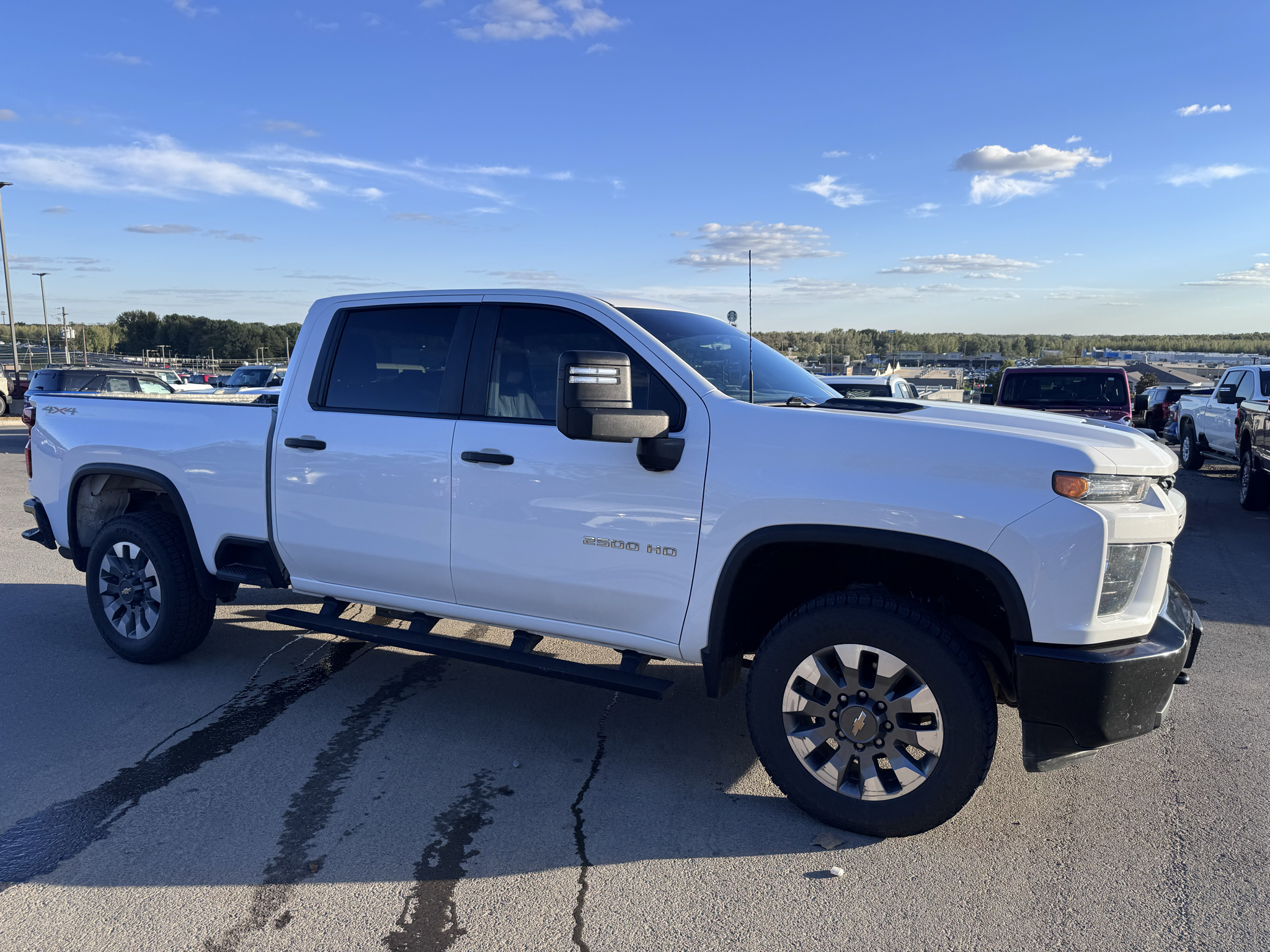 2023 Chevrolet Silverado Custom photo 4