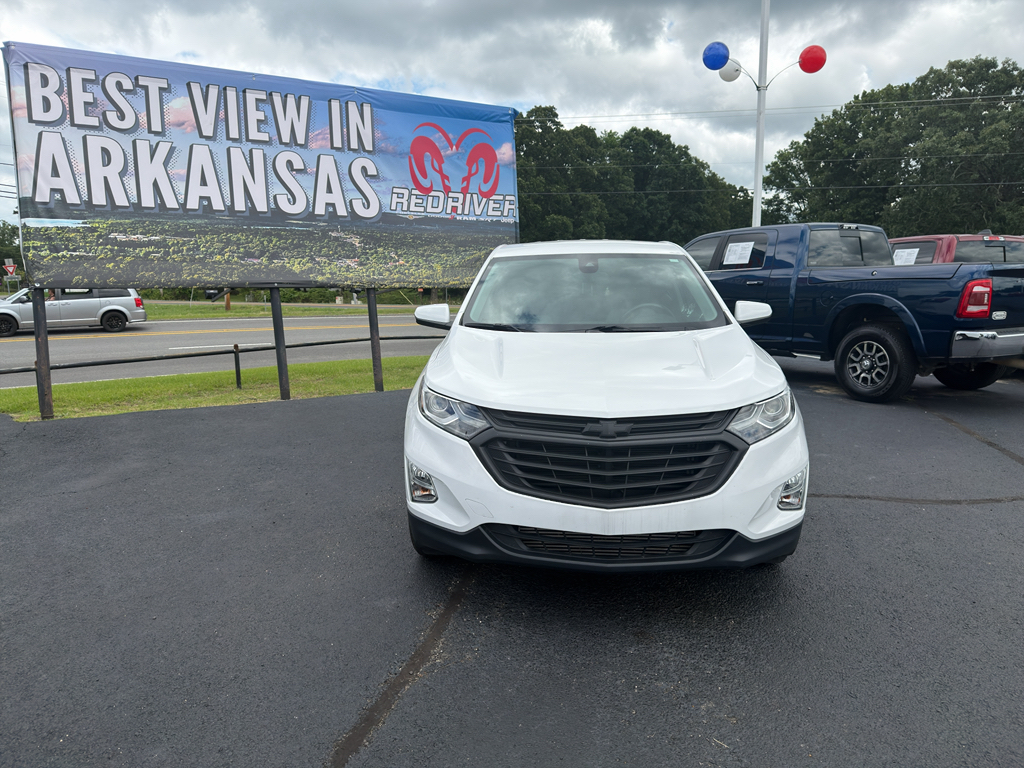 2021 Chevrolet Equinox LT photo 2