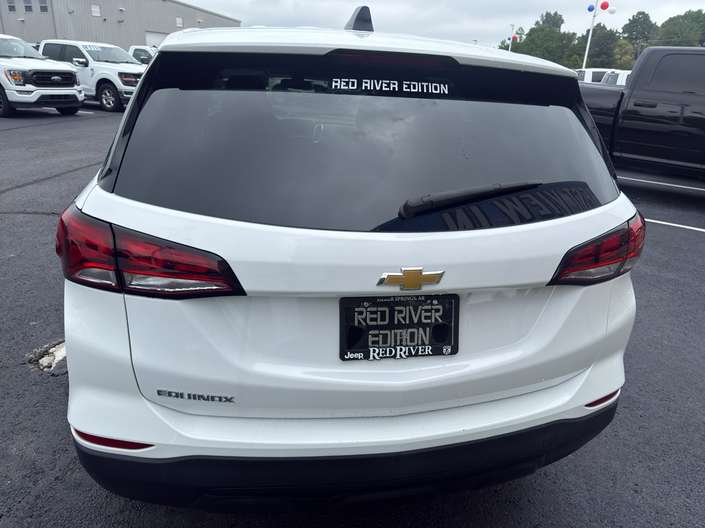 2024 Chevrolet Equinox LS photo 6