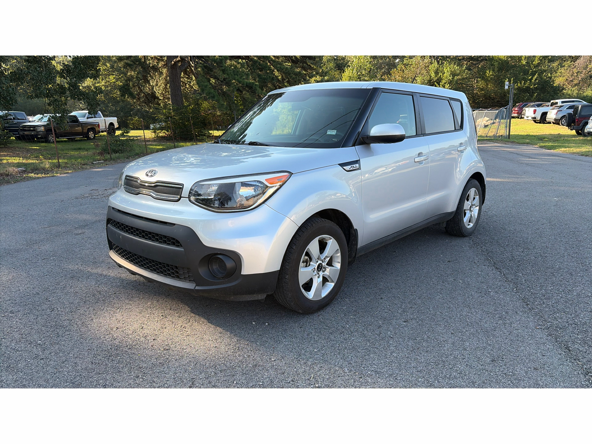 2017 Kia Soul Base photo 1