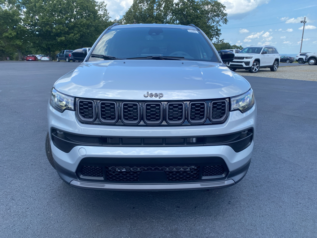 2026 Jeep Compass Latitude Altitude photo 2