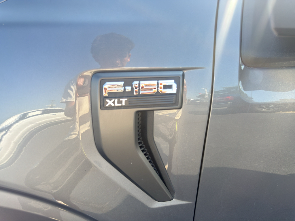 2022 Ford F-150 representative vehicle photo
