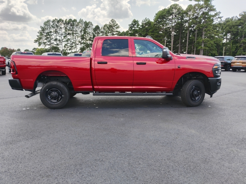 2026 Ram 2500 Tradesman photo 4