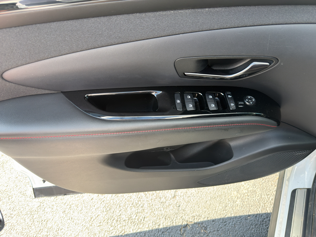 2022 Hyundai Tucson representative vehicle photo