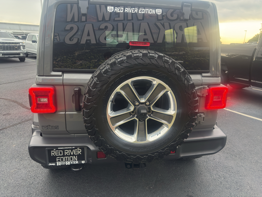 2022 Jeep Wrangler Unlimited Sahara photo 5