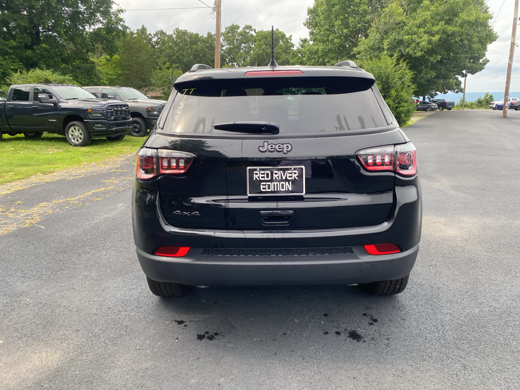 2026 Jeep Compass Latitude Altitude photo 6