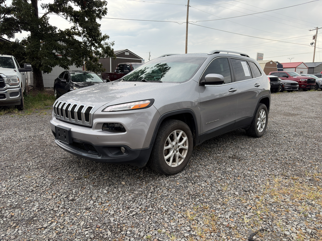 2017 Jeep Cherokee Latitude photo 1
