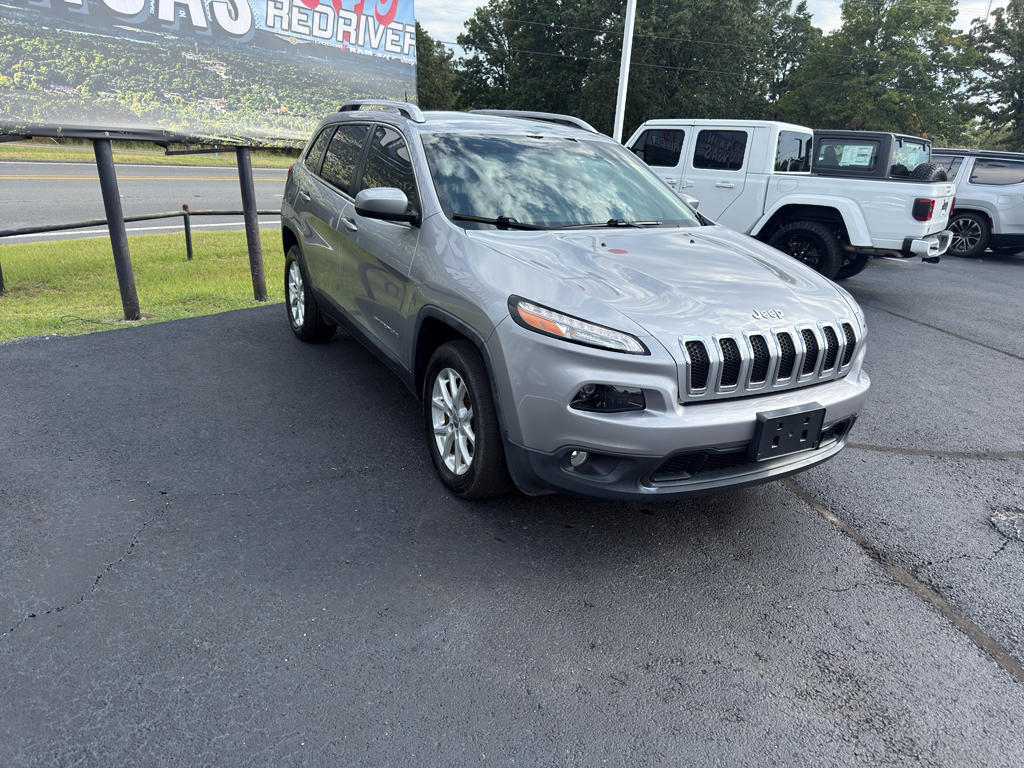 2017 Jeep Cherokee Latitude photo 3