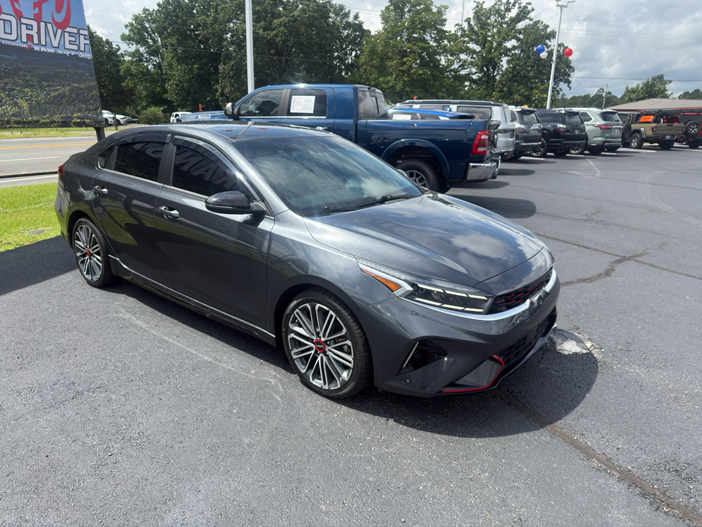 2024 Kia Forte GT photo 3