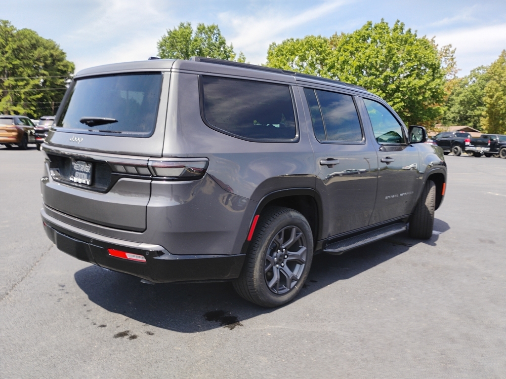 2026 Jeep Grand Wagoneer Limited Altitude photo 5