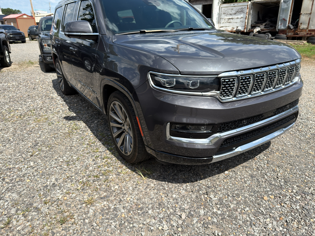 2022 Jeep Grand Wagoneer representative vehicle photo