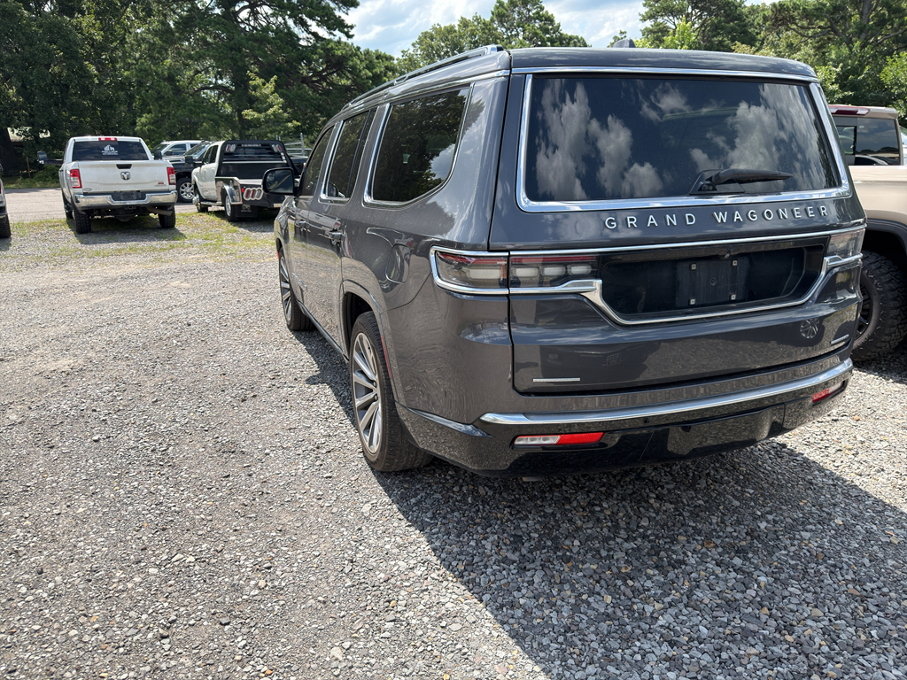 2022 Jeep Grand Wagoneer representative vehicle photo