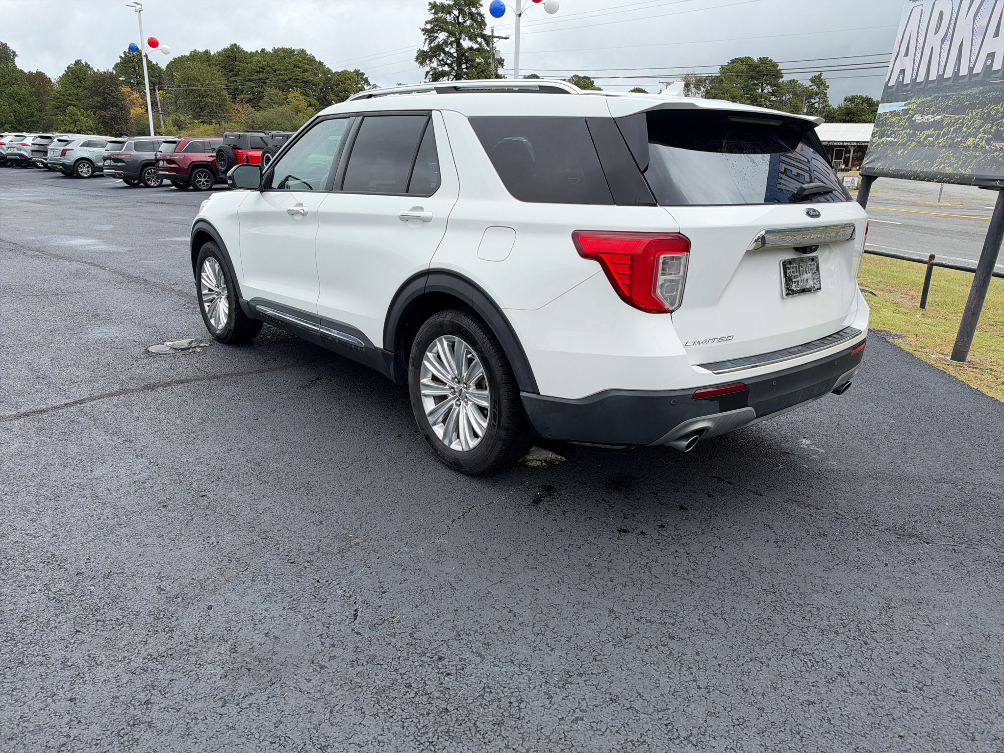 2020 Ford Explorer Limited photo 6