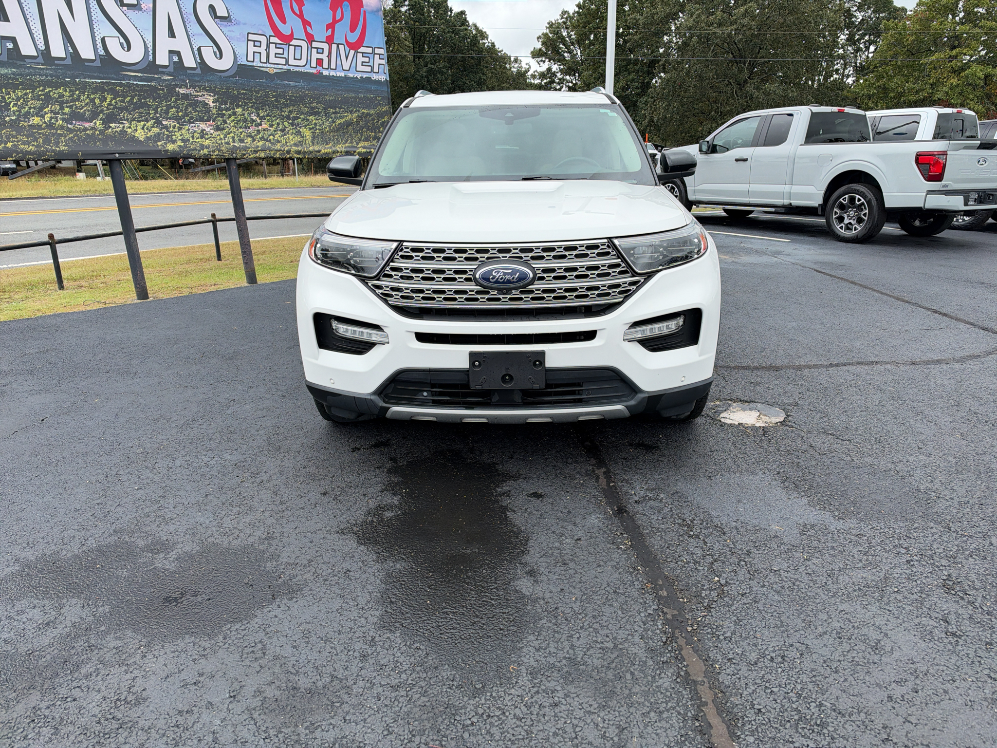 2020 Ford Explorer Limited photo 2