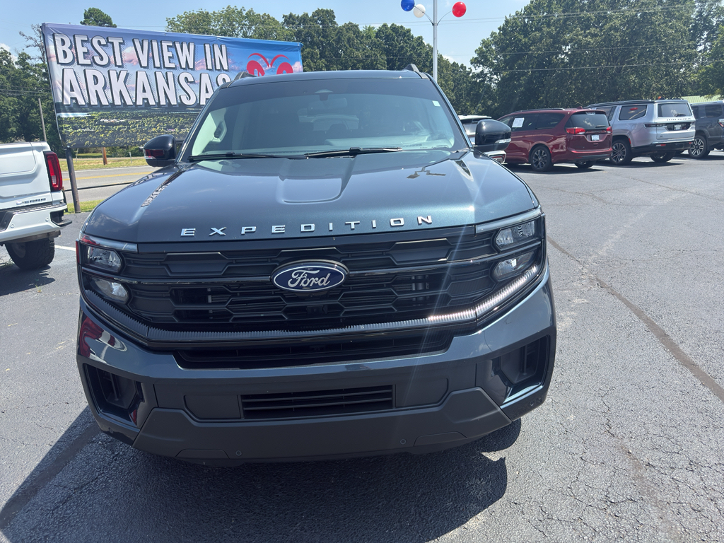 2026 Ford Expedition MAX Active photo 2