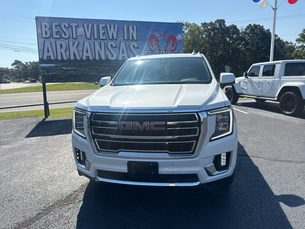 2022 GMC Yukon XL SLT photo 2