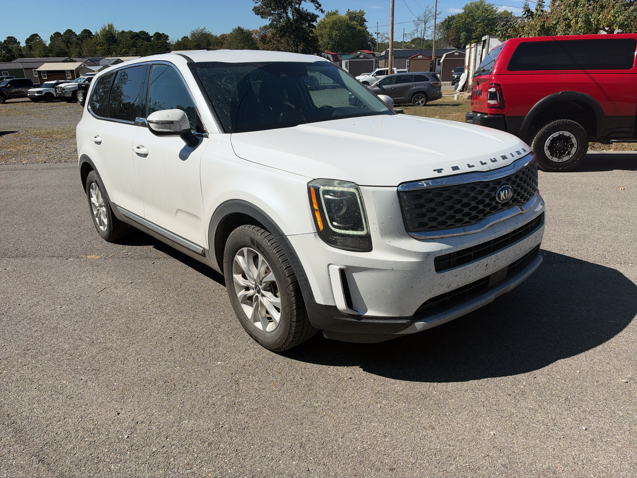 2020 Kia Telluride LX photo 2