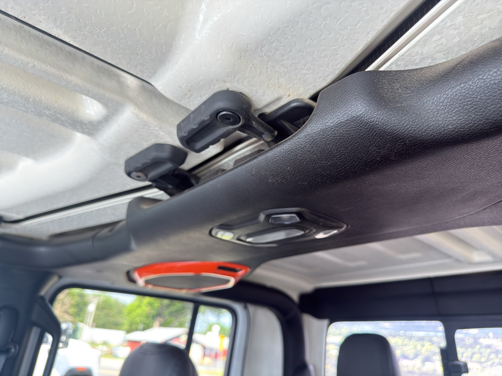 2021 Jeep Gladiator representative vehicle photo