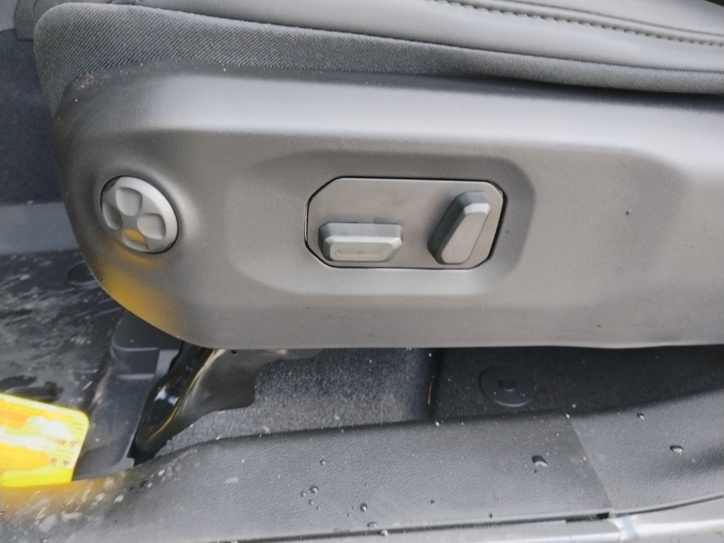 2026 Jeep Gladiator representative vehicle photo