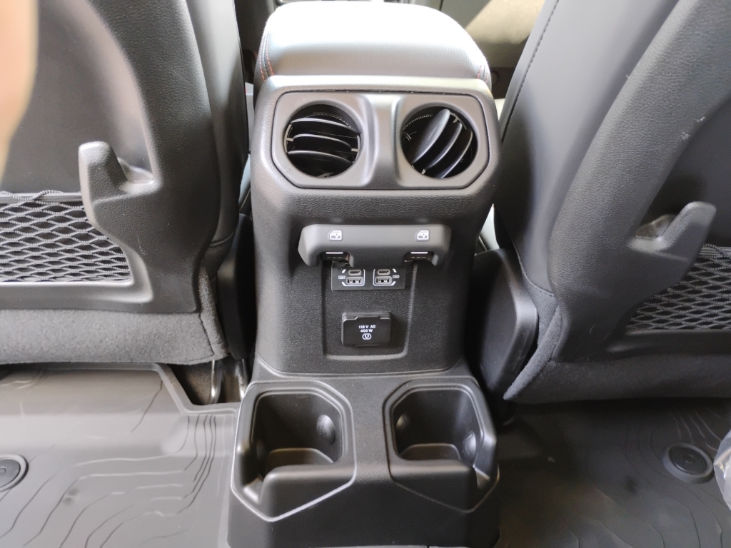 2026 Jeep Gladiator representative vehicle photo
